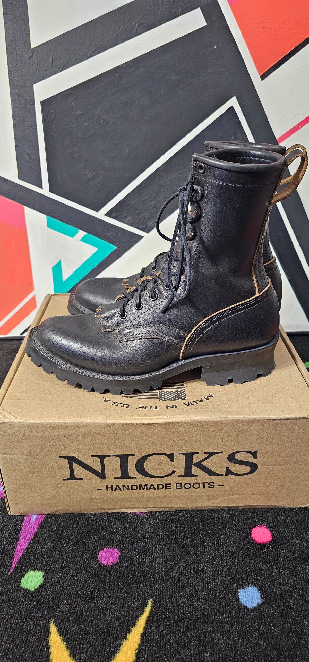 Photo by superkirbz13 on December 5, 2024 of the Nicks MTO in Horween Black Waxed Flesh.