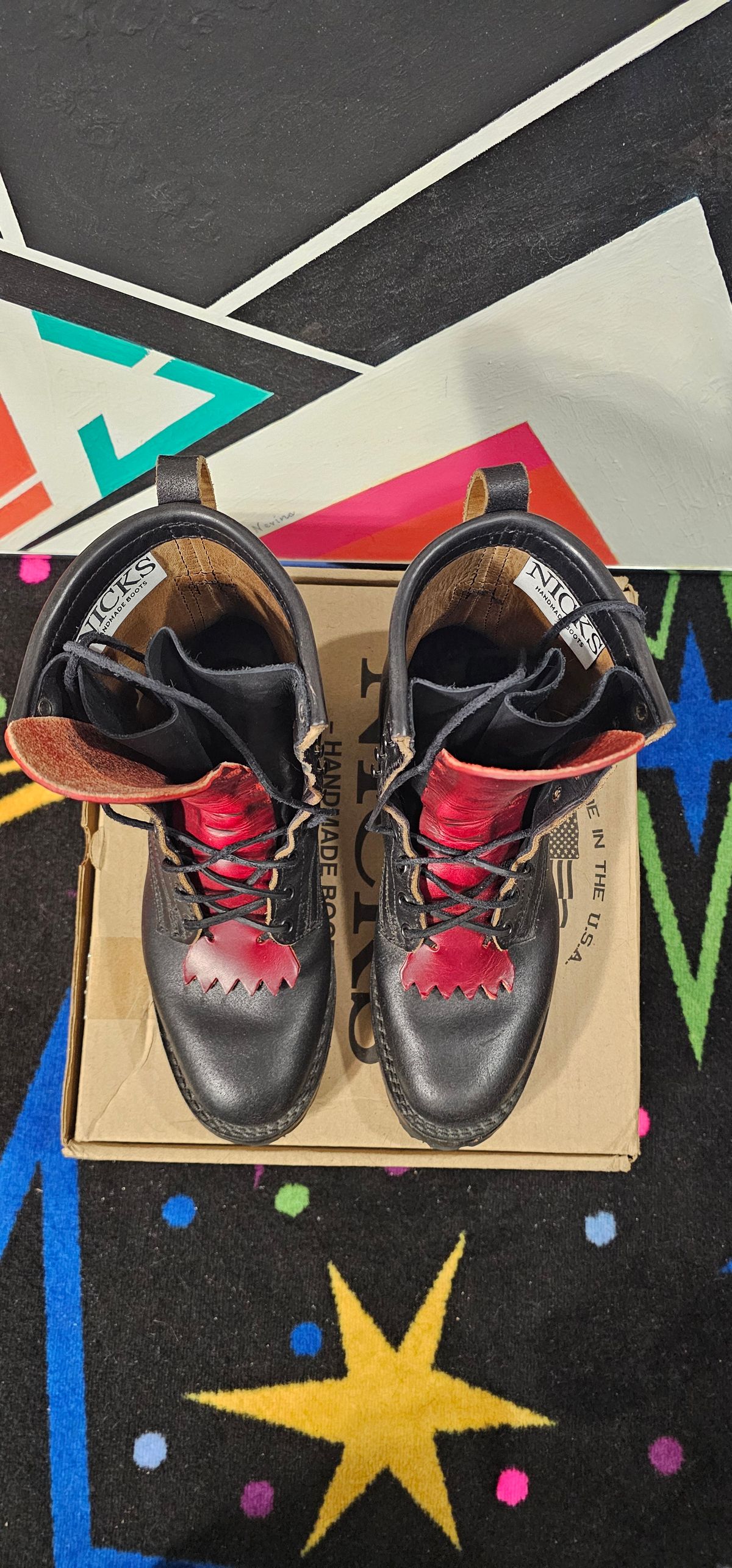 Photo by superkirbz13 on February 6, 2025 of the Nicks MTO in Horween Black Waxed Flesh.