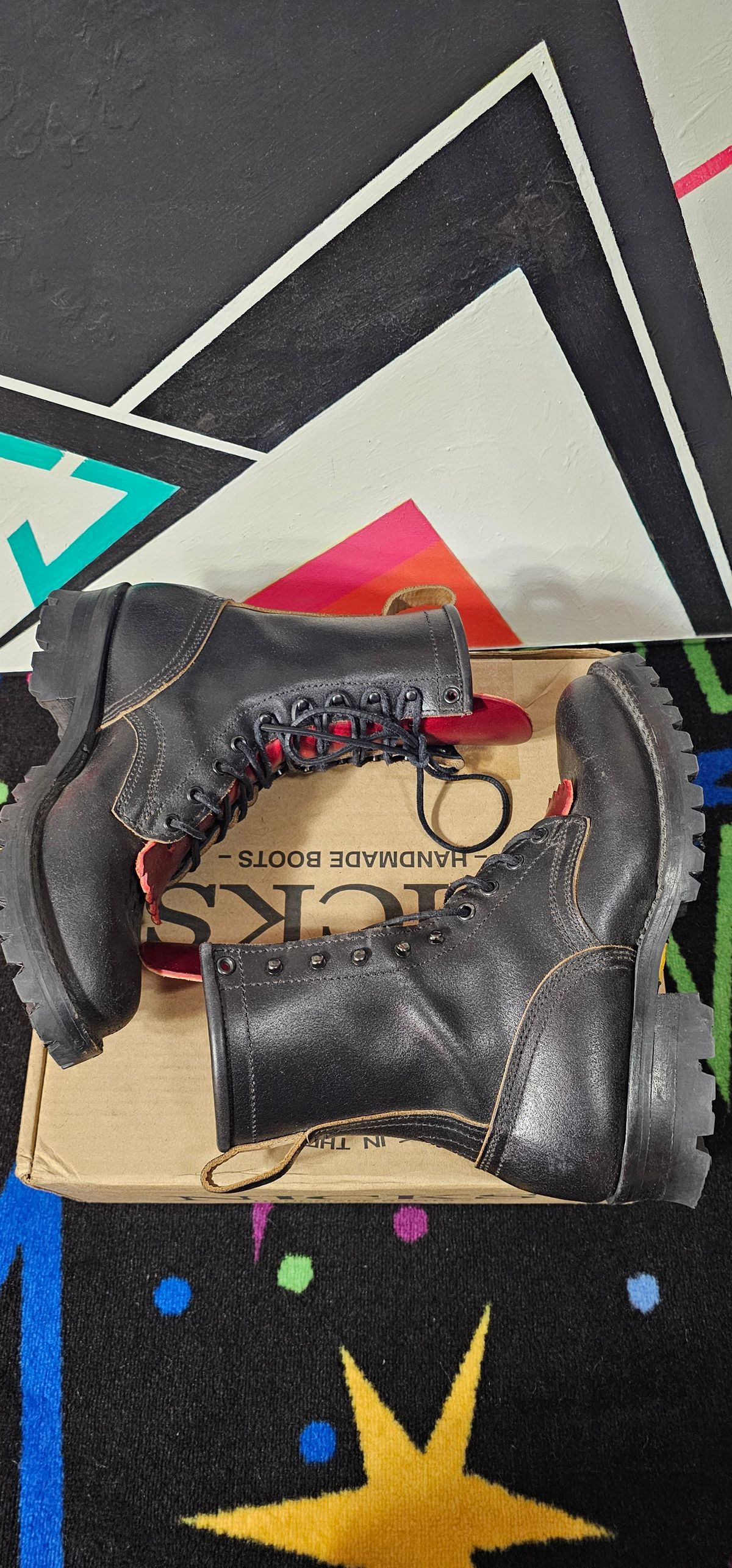 Photo by superkirbz13 on March 5, 2025 of the Nicks MTO in Horween Black Waxed Flesh.
