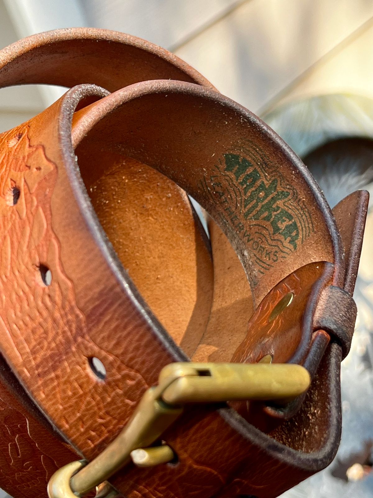 Photo by birdup on August 9, 2024 of the Harker Leatherworks Rainier in Wickett & Craig Tan English Bridle.