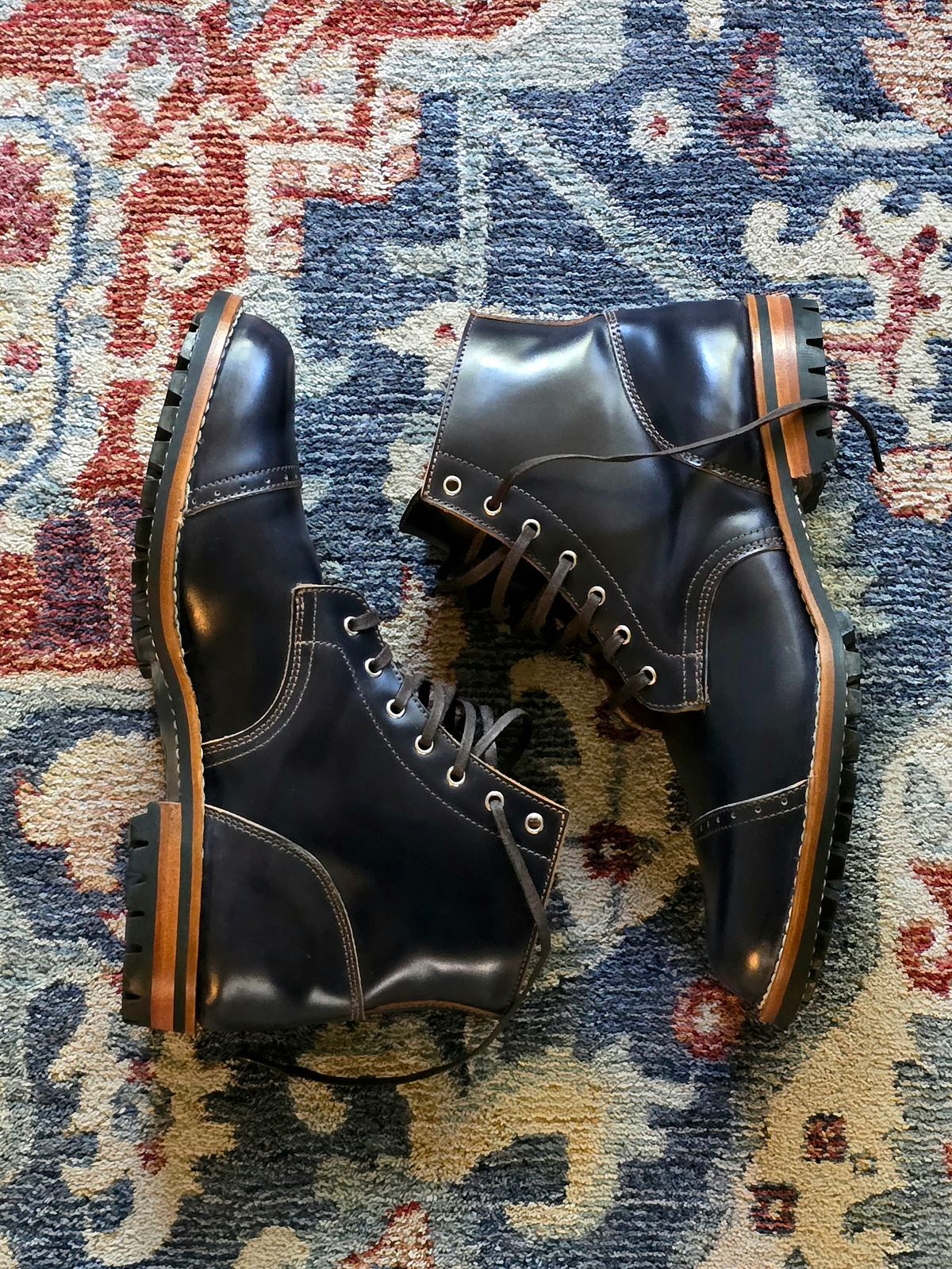 Photo by shellrolls on May 2, 2025 of the Truman Service Boot in Rocado Navy Shell Cordovan.