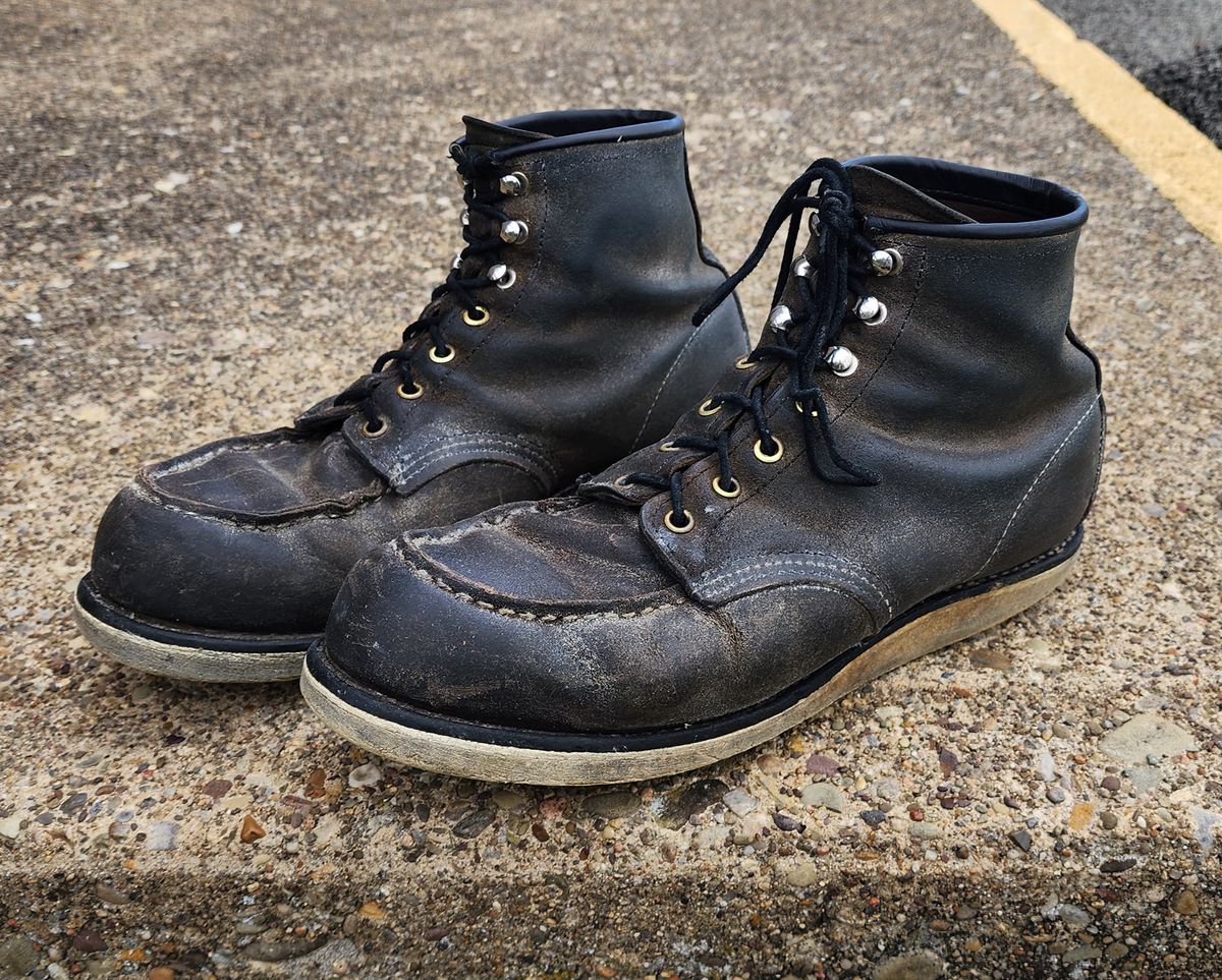 Photo by Phil_ejac on October 2, 2024 of the Red Wing 6-Inch Classic Moc in S.B. Foot Slate Muleskinner.