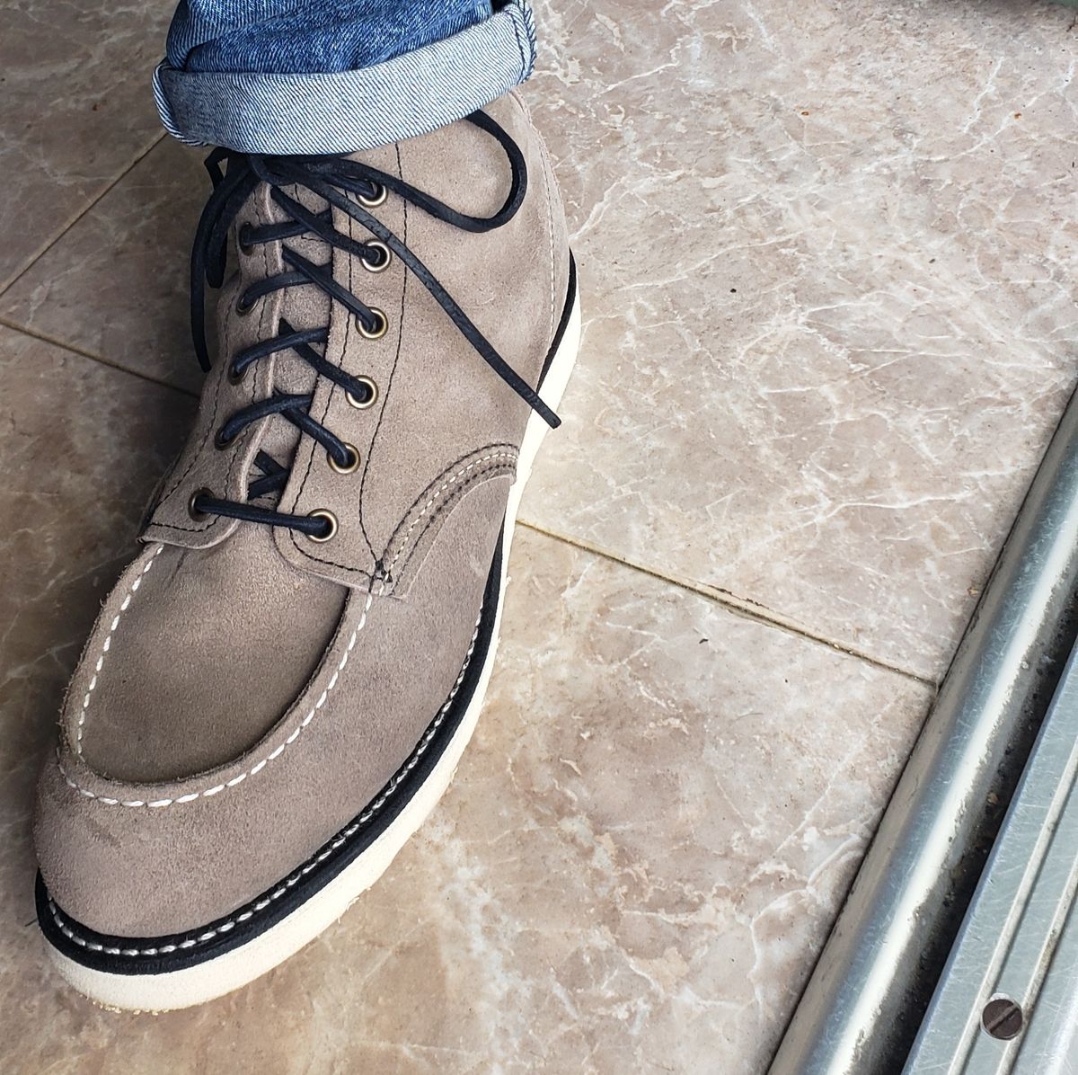 Photo by Phil_ejac on September 11, 2021 of the Red Wing 6-Inch Classic Moc in S.B. Foot Slate Muleskinner.