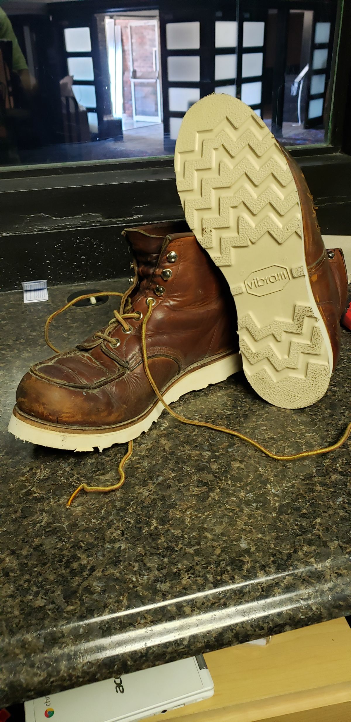Photo by Phil_ejac on June 18, 2021 of the Red Wing 6-Inch Classic Moc in S.B. Foot Oro Legacy.