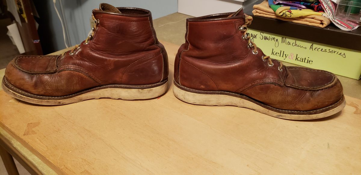 Photo by Phil_ejac on October 19, 2021 of the Red Wing 6-Inch Classic Moc in S.B. Foot Oro Legacy.