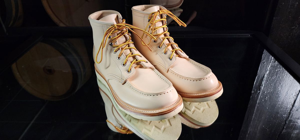 Photo by Phil_ejac on November 1, 2024 of the KIND TENDER Moctoe Boots in Italian Veg-Tanned Leather.