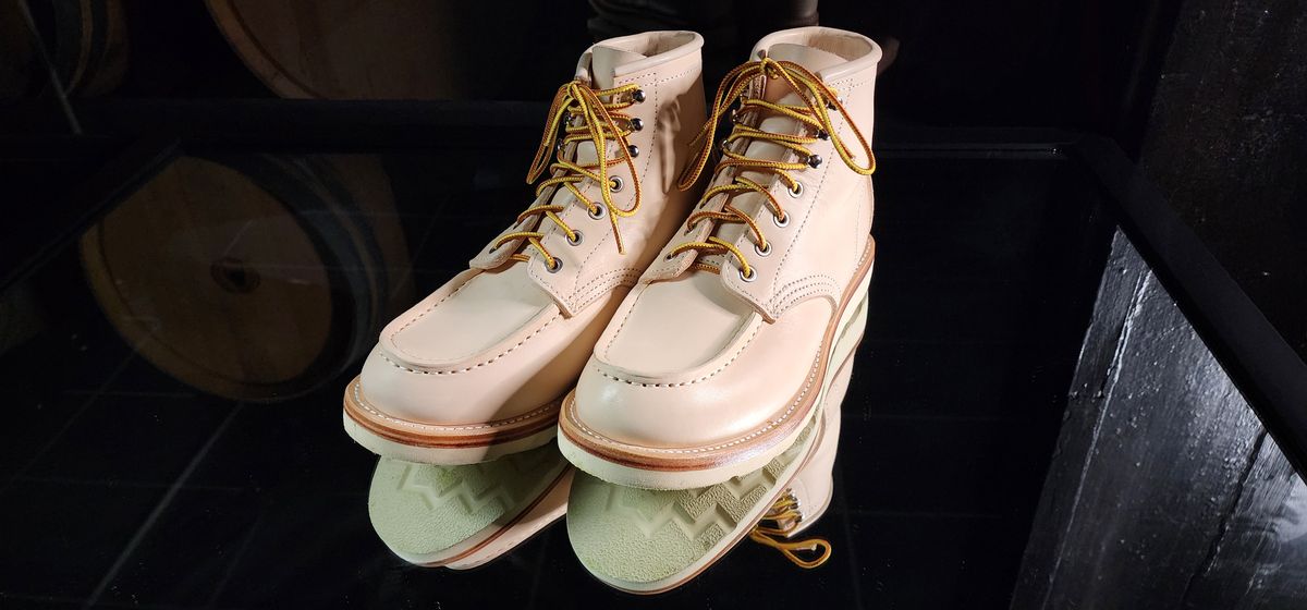 Photo by Phil_ejac on November 1, 2024 of the KIND TENDER Moctoe Boots in Italian Veg-Tanned Leather.
