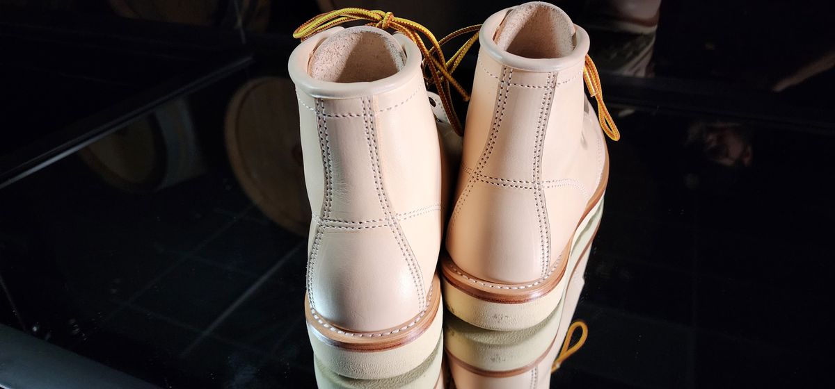 Photo by Phil_ejac on November 1, 2024 of the KIND TENDER Moctoe Boots in Italian Veg-Tanned Leather.