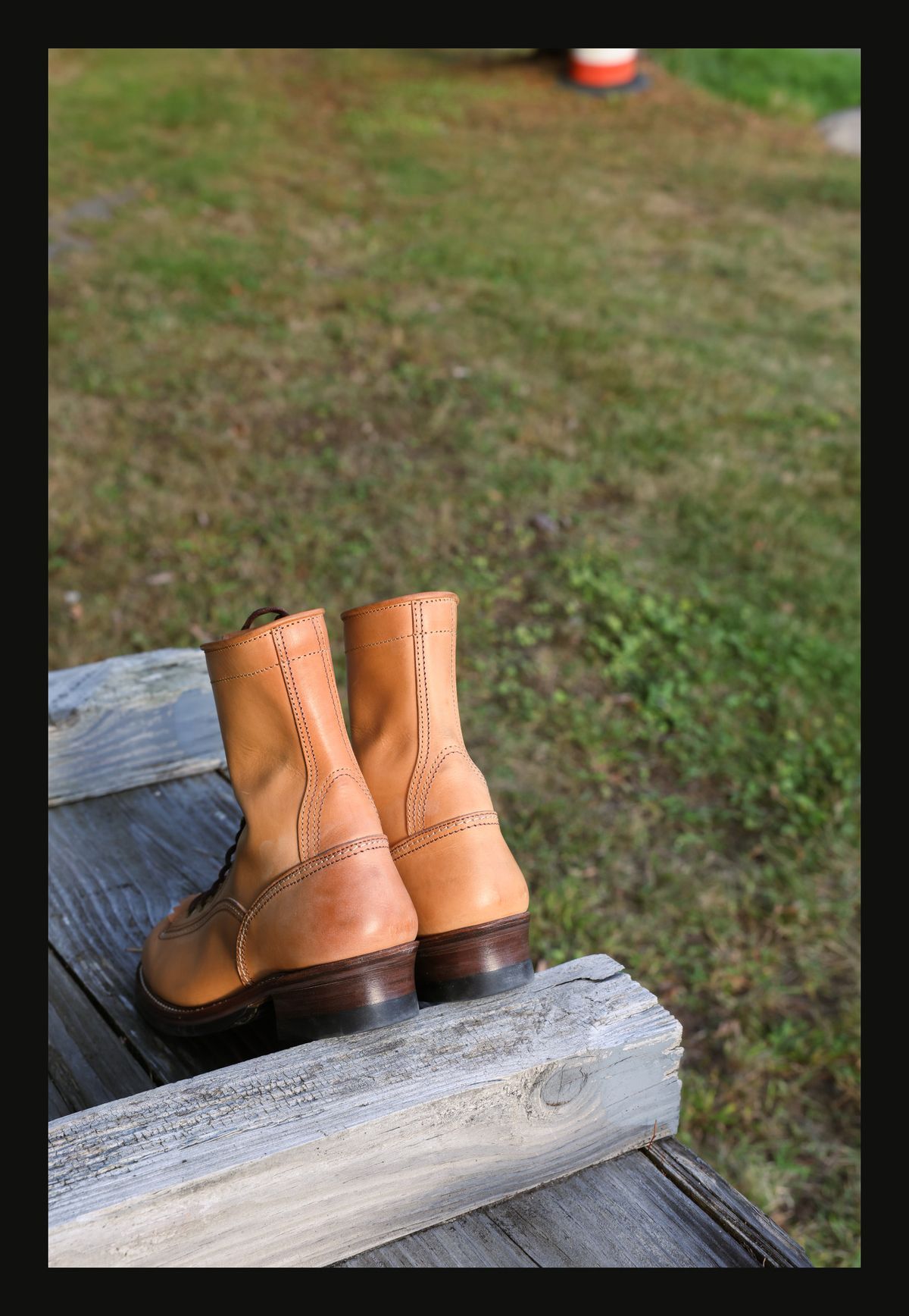 Photo by migsidk on October 2, 2024 of the John Lofgren Donkey Puncher Boots in Badalassi Carlo Vegetable Tanned.