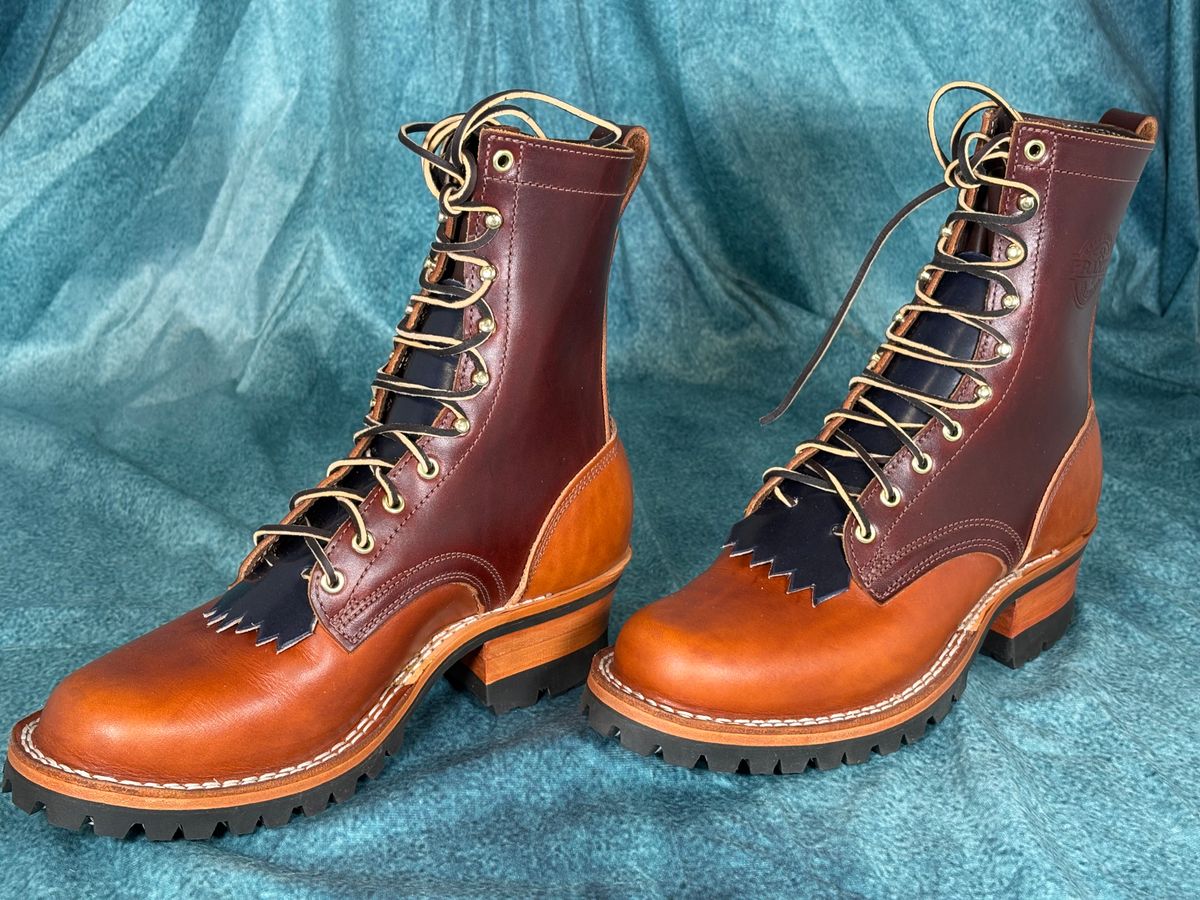 Photo by redmarengo on September 30, 2025 of the Frank's Boots Front Range in Wickett & Craig Chestnut Oiled Latigo & Wickett & Craig Tan Oiled Latigo & Wickett & Craig Navy Traditional Harness.