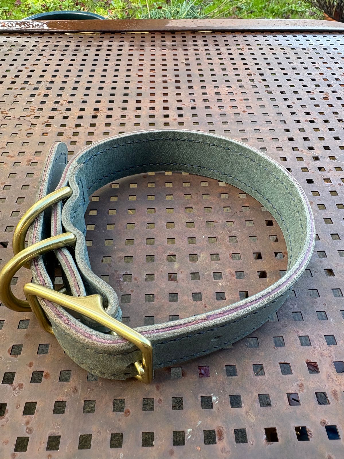 Photo by redmarengo on November 1, 2025 of the Green Hollow Gear Field Friend in Horween Storm Blue Cypress & Korba Purple Calf.