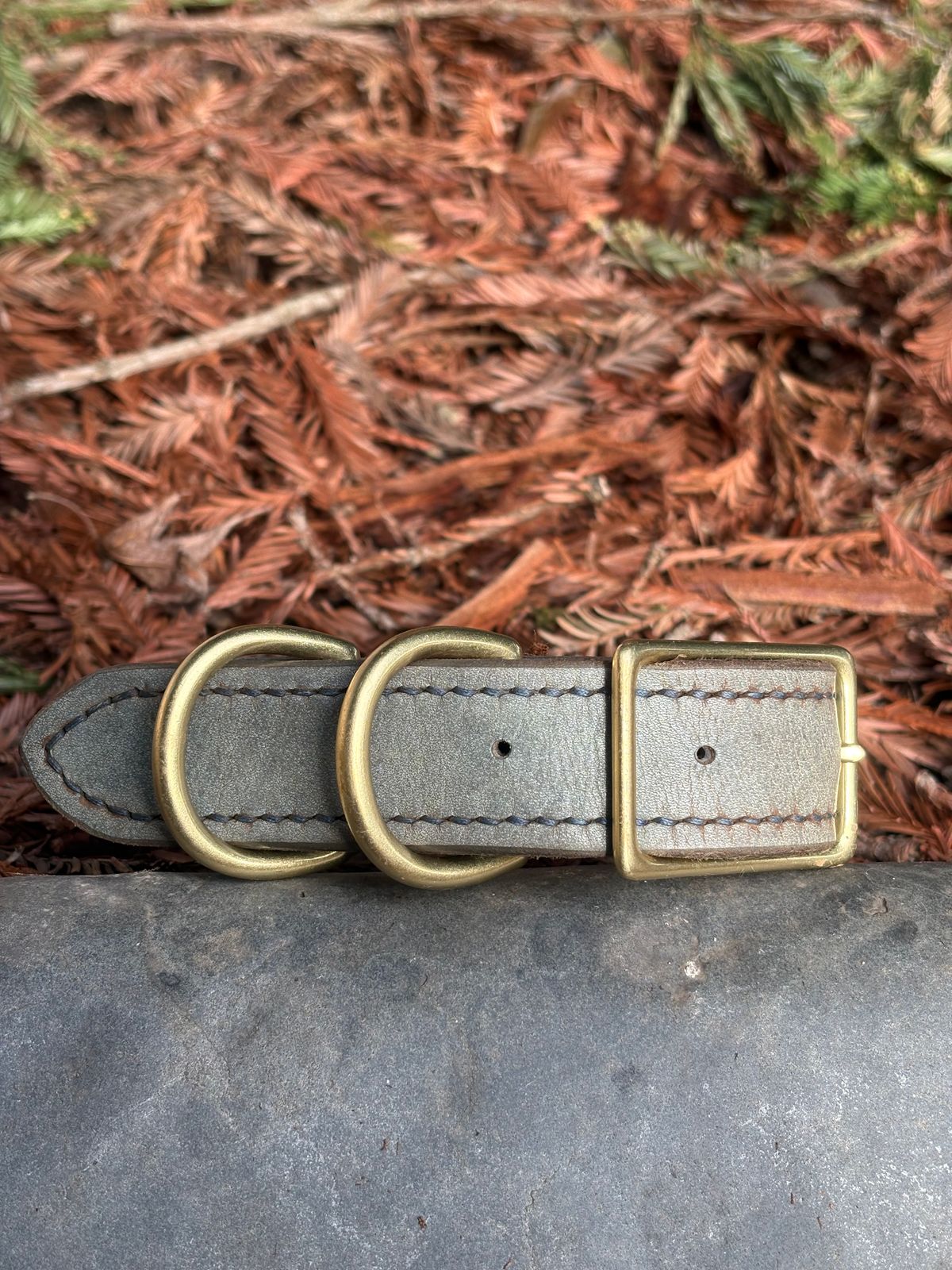 Photo by redmarengo on January 31, 2026 of the Green Hollow Gear Field Friend in Horween Storm Blue Cypress & Korba Purple Calf.