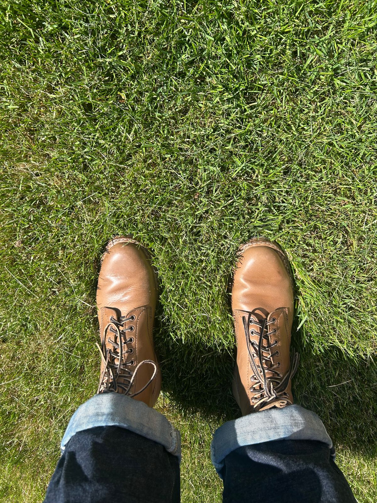Photo by keithy on May 20, 2025 of the White's MP-M1 in Horween Natural Chromexcel.
