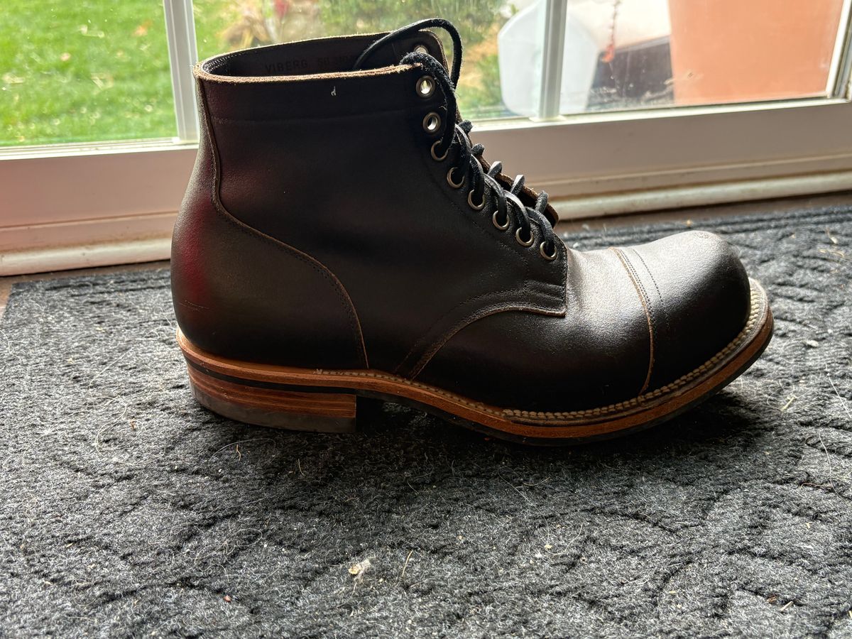 Photo by BootChemist on November 5, 2025 of the Viberg Service Boot in Horween Black Waxed Flesh.
