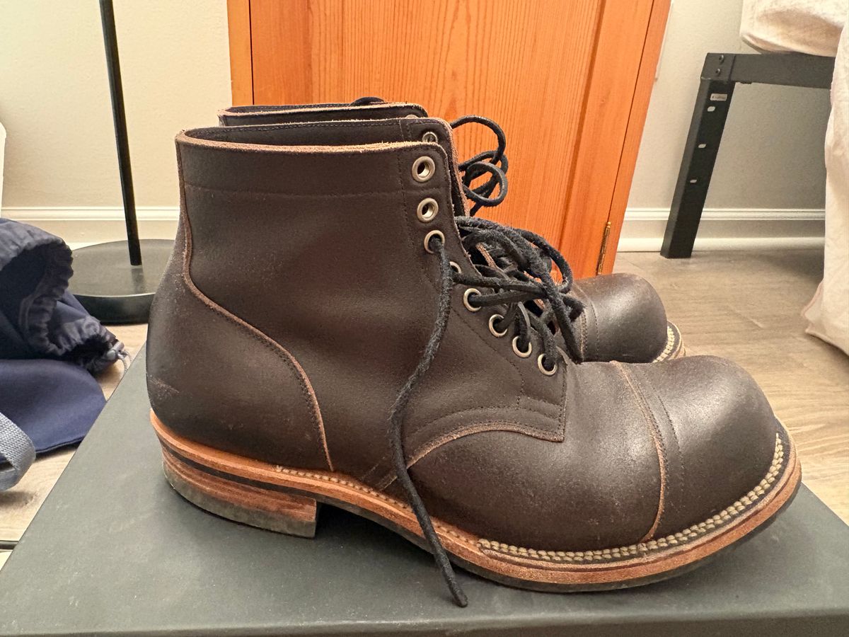 Photo by BootChemist on January 6, 2026 of the Viberg Service Boot in Horween Black Waxed Flesh.