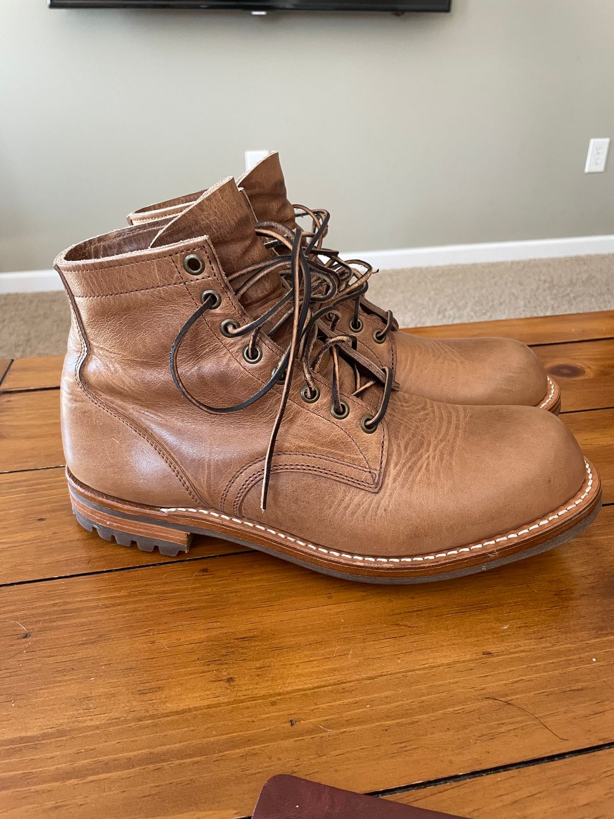 Photo by GTOby04 on March 22, 2026 of the Truman Plain Toe Boot in Horween Natural Cypress.