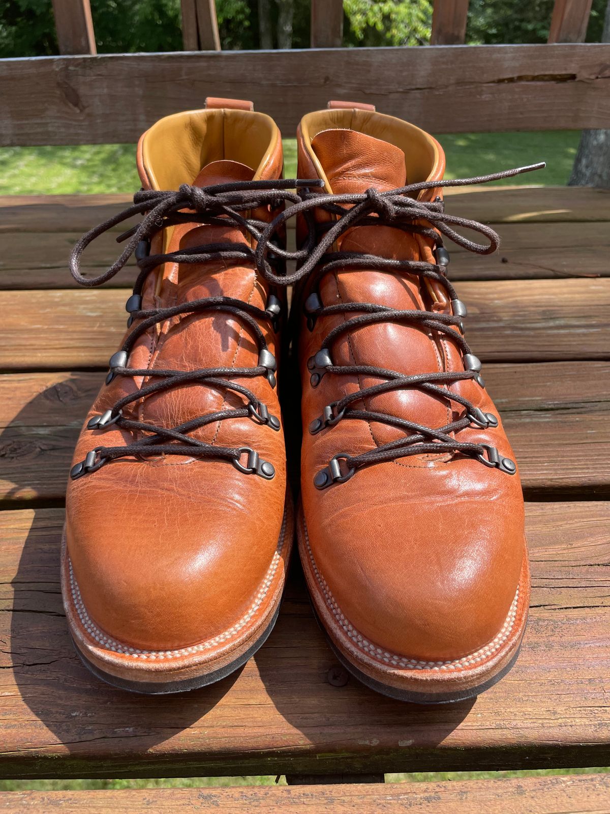 Photo by GTOby04 on June 24, 2025 of the Viberg Hiker in Horween Natural Dublin.