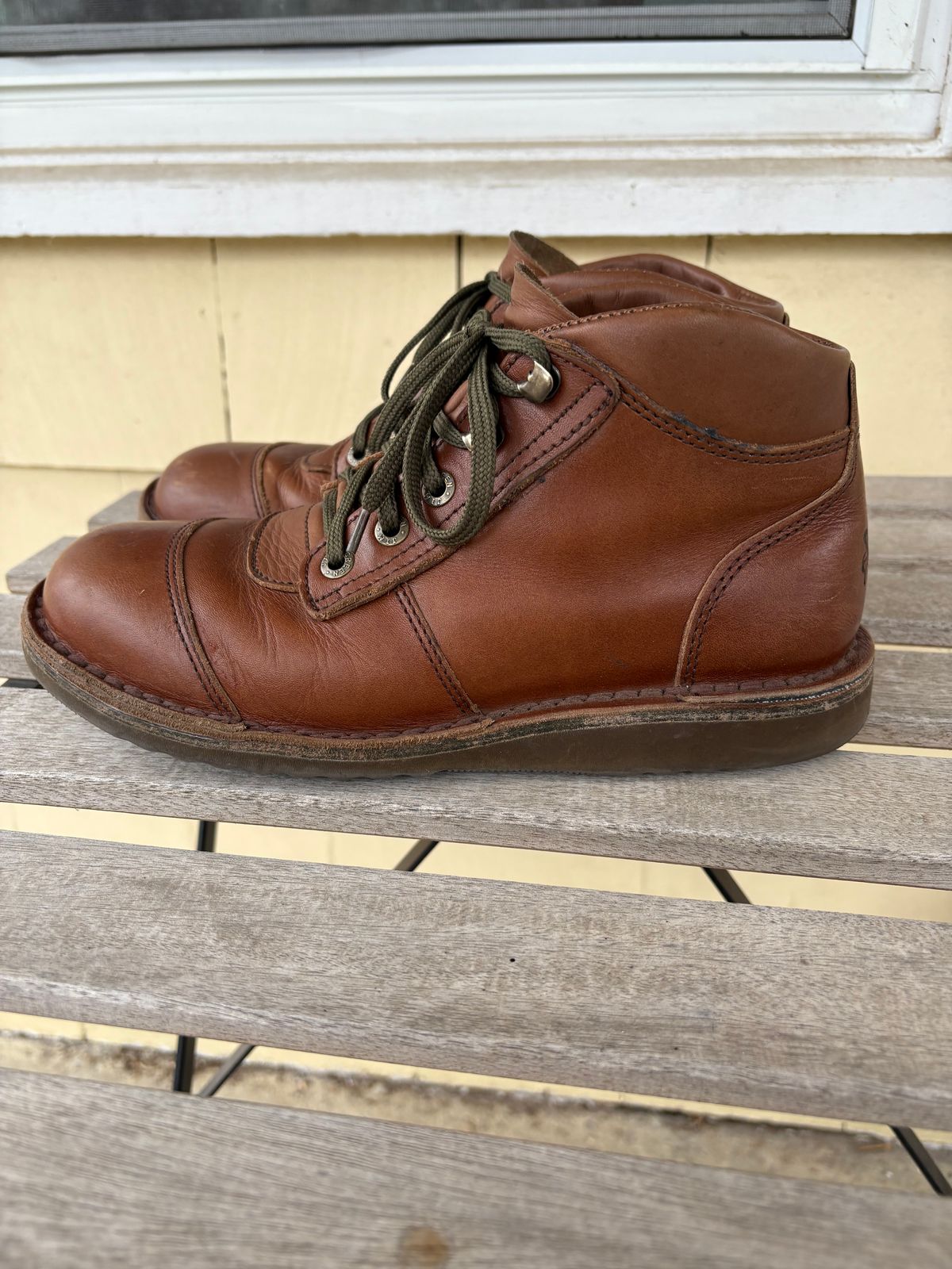 Photo by scottyp93 on December 5, 2025 of the Jim Green African Ranger in Natural Veg Tan.