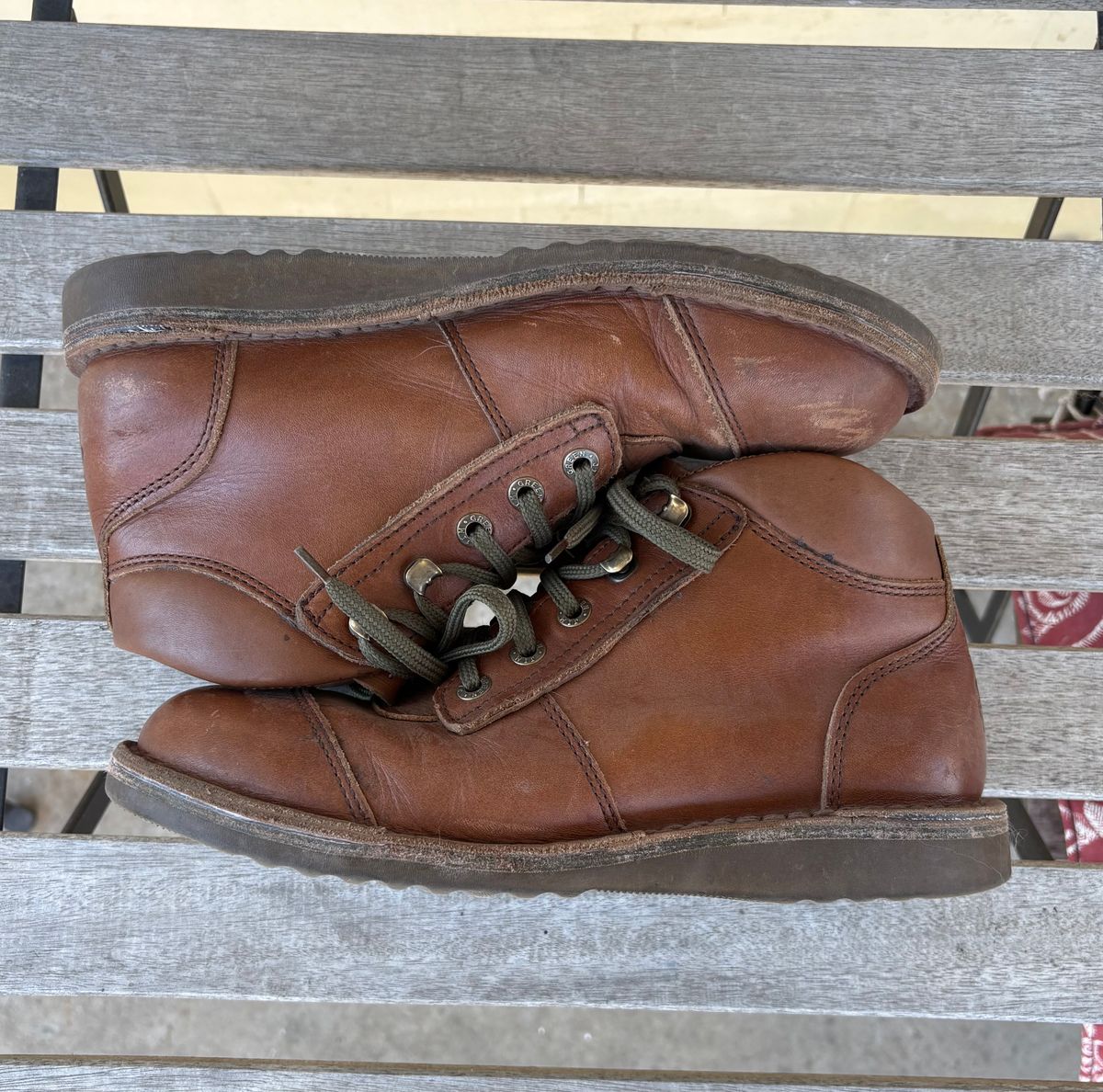 Photo by scottyp93 on January 3, 2026 of the Jim Green African Ranger in Natural Veg Tan.