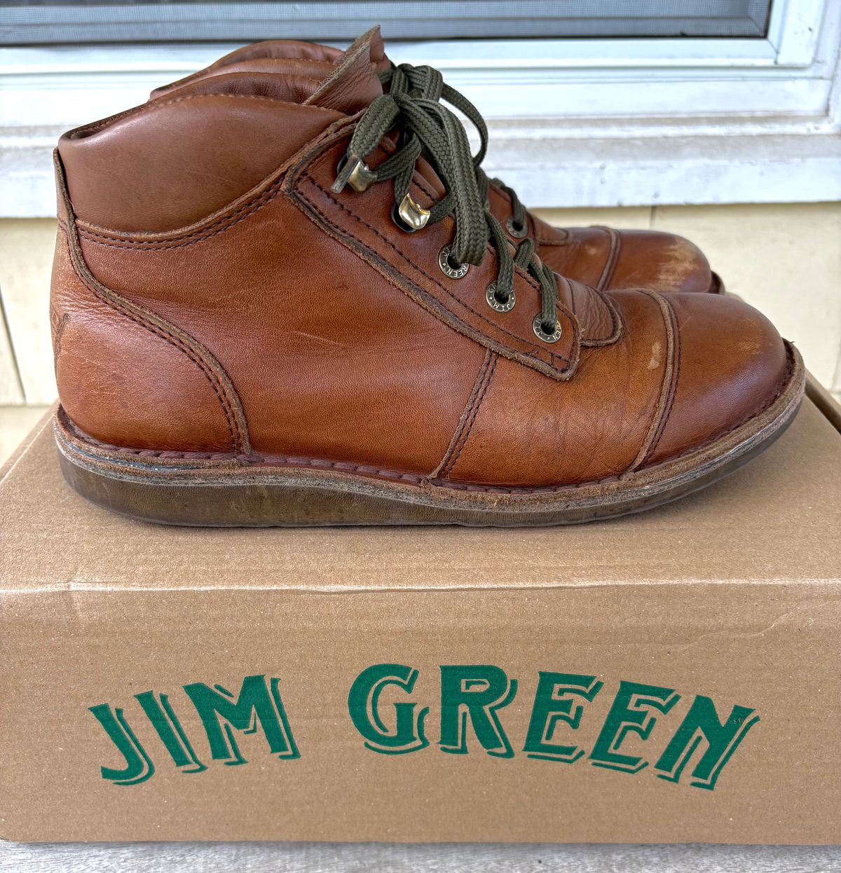 Photo by scottyp93 on April 2, 2026 of the Jim Green African Ranger in Natural Veg Tan.