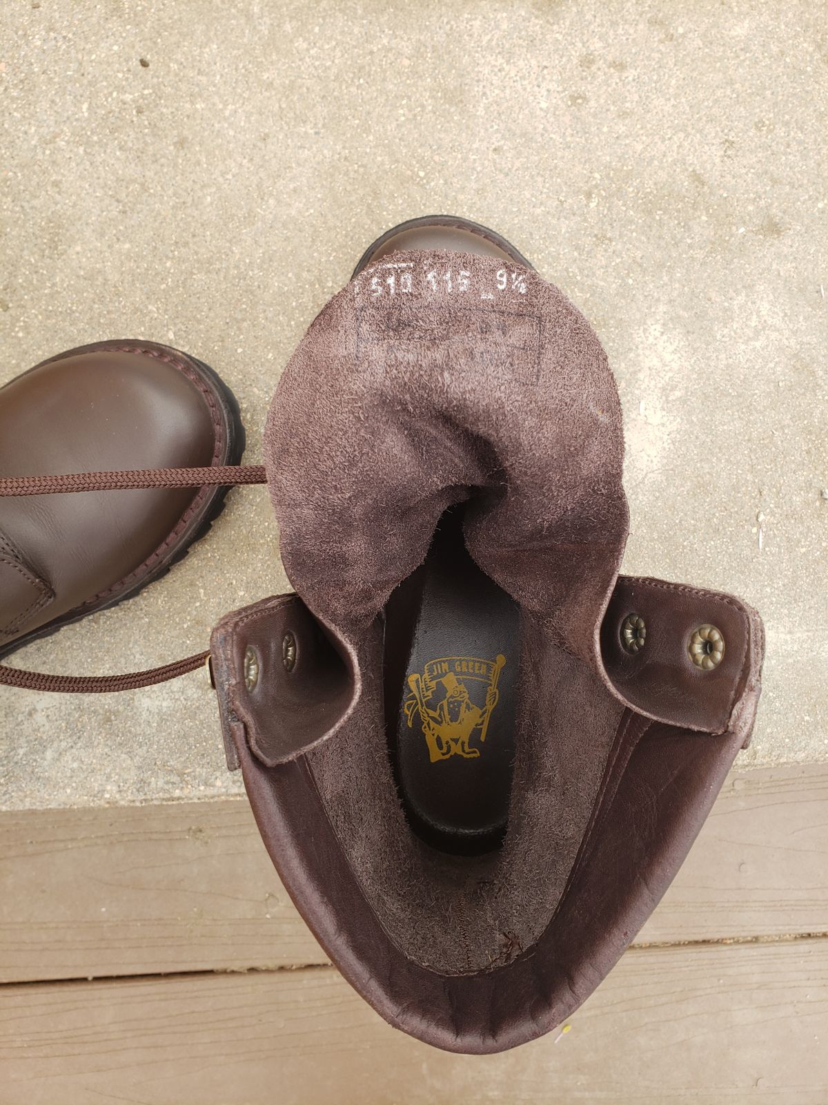 Photo by ThiccBilly on February 12, 2026 of the Jim Green AR8 in Brown Full Grain.