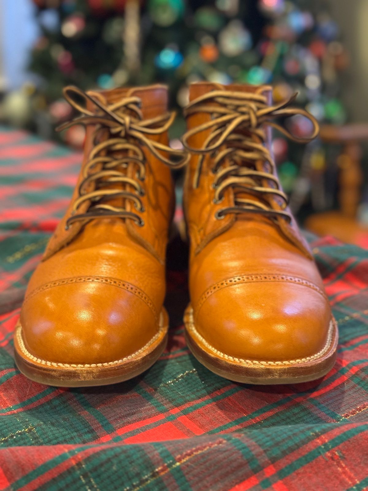 Photo by dmtr on December 31, 2025 of the Viberg Service Boot BCT in Tochigi Natural Cowhide.