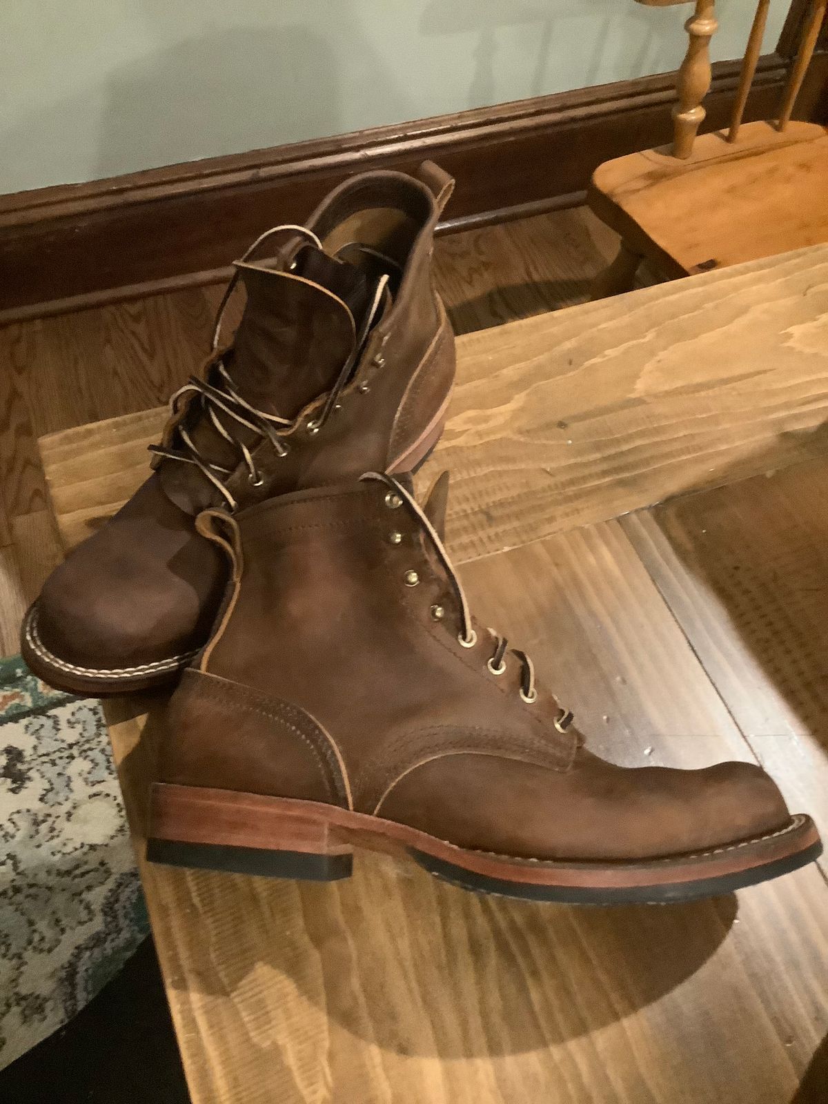 Photo by dmtr on May 8, 2025 of the Nicks Robert in Horween Orange Predator.