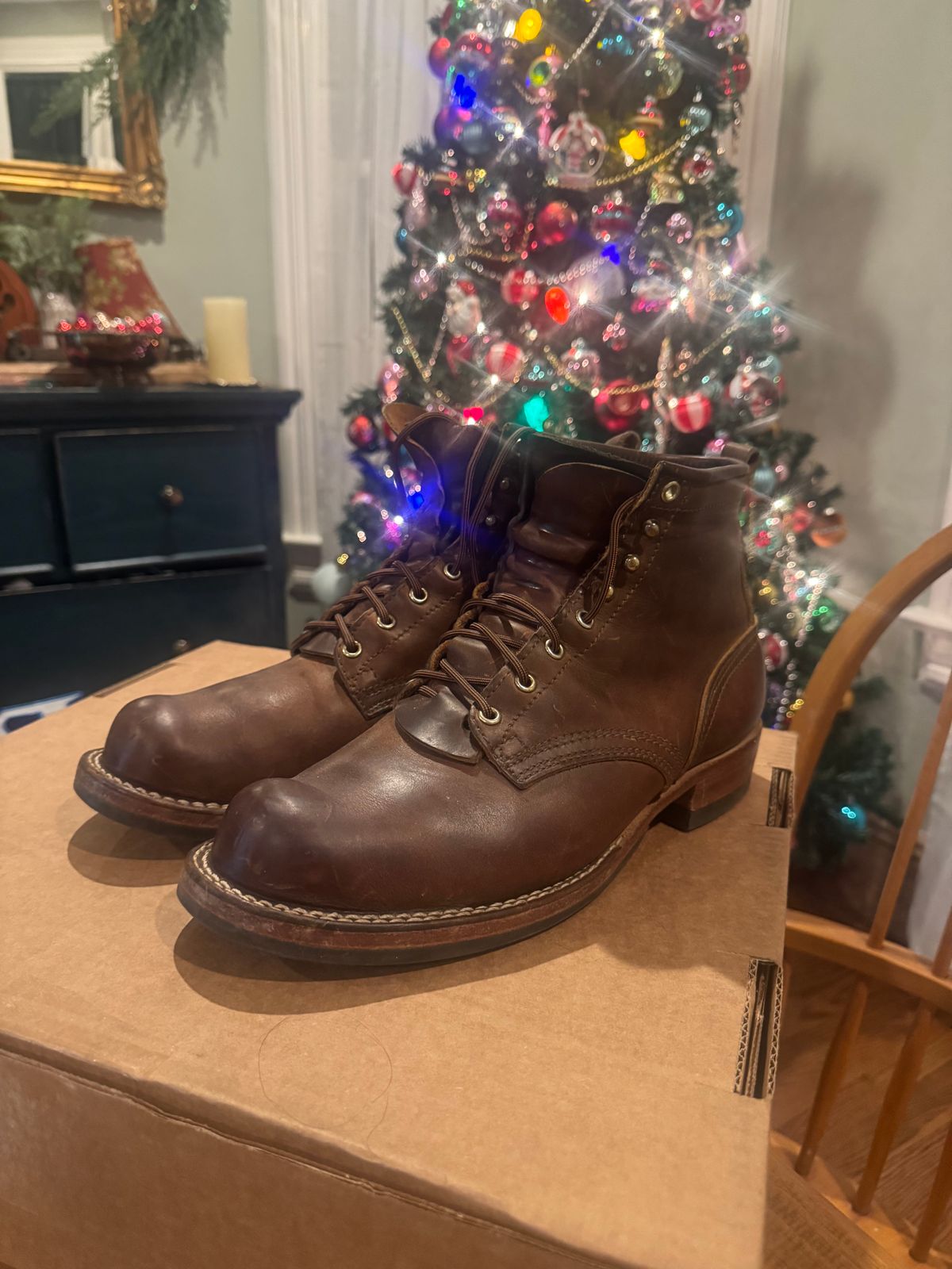 Photo by dmtr on December 8, 2025 of the Nicks Robert in Horween Orange Predator.