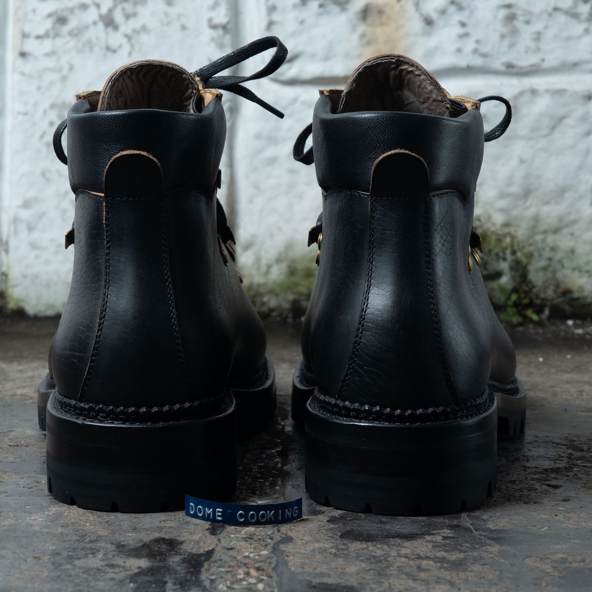 Photo by iqbal.ibos on November 1, 2025 of the Sagara Trailmaster in Arborwax Blackrust.