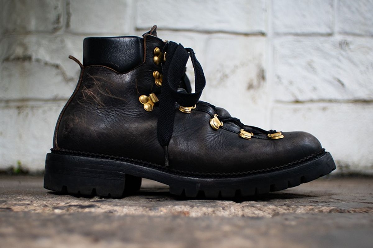 Photo by iqbal.ibos on February 5, 2026 of the Sagara Trailmaster in Arborwax Blackrust.