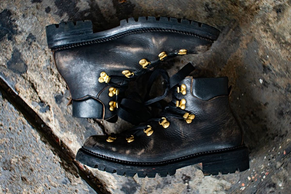 Photo by iqbal.ibos on February 5, 2026 of the Sagara Trailmaster in Arborwax Blackrust.