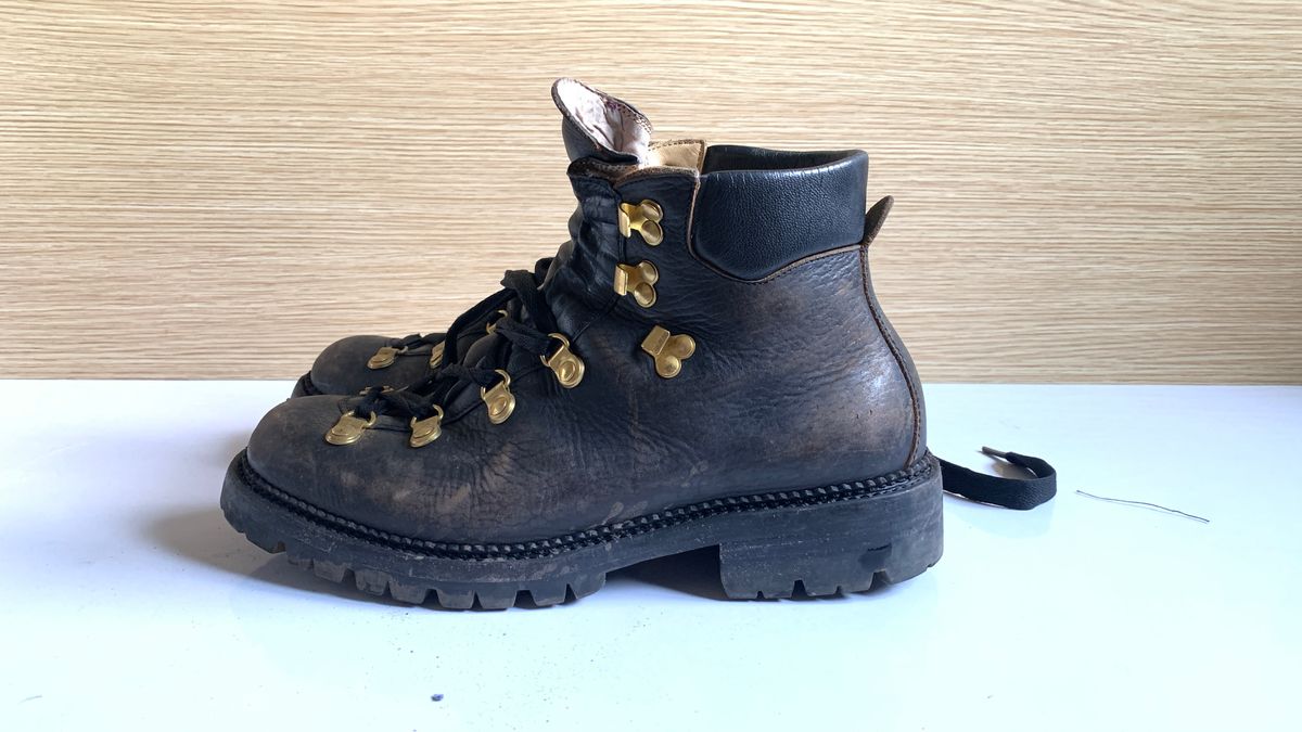 Photo by iqbal.ibos on April 6, 2026 of the Sagara Trailmaster in Arborwax Blackrust.