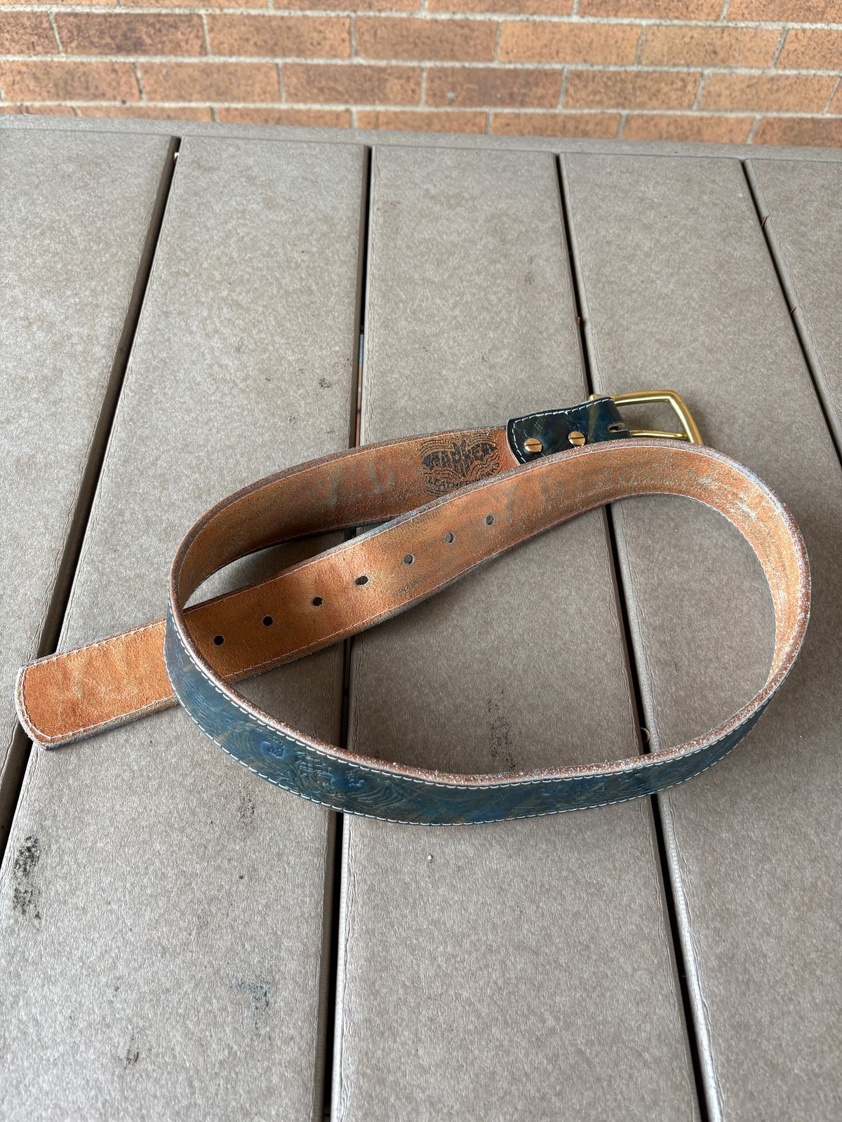 Photo by kablamb11 on February 3, 2026 of the Harker Leatherworks Squall Belt in Marbled Blue Overdyed Wickett and Craig Bridle.