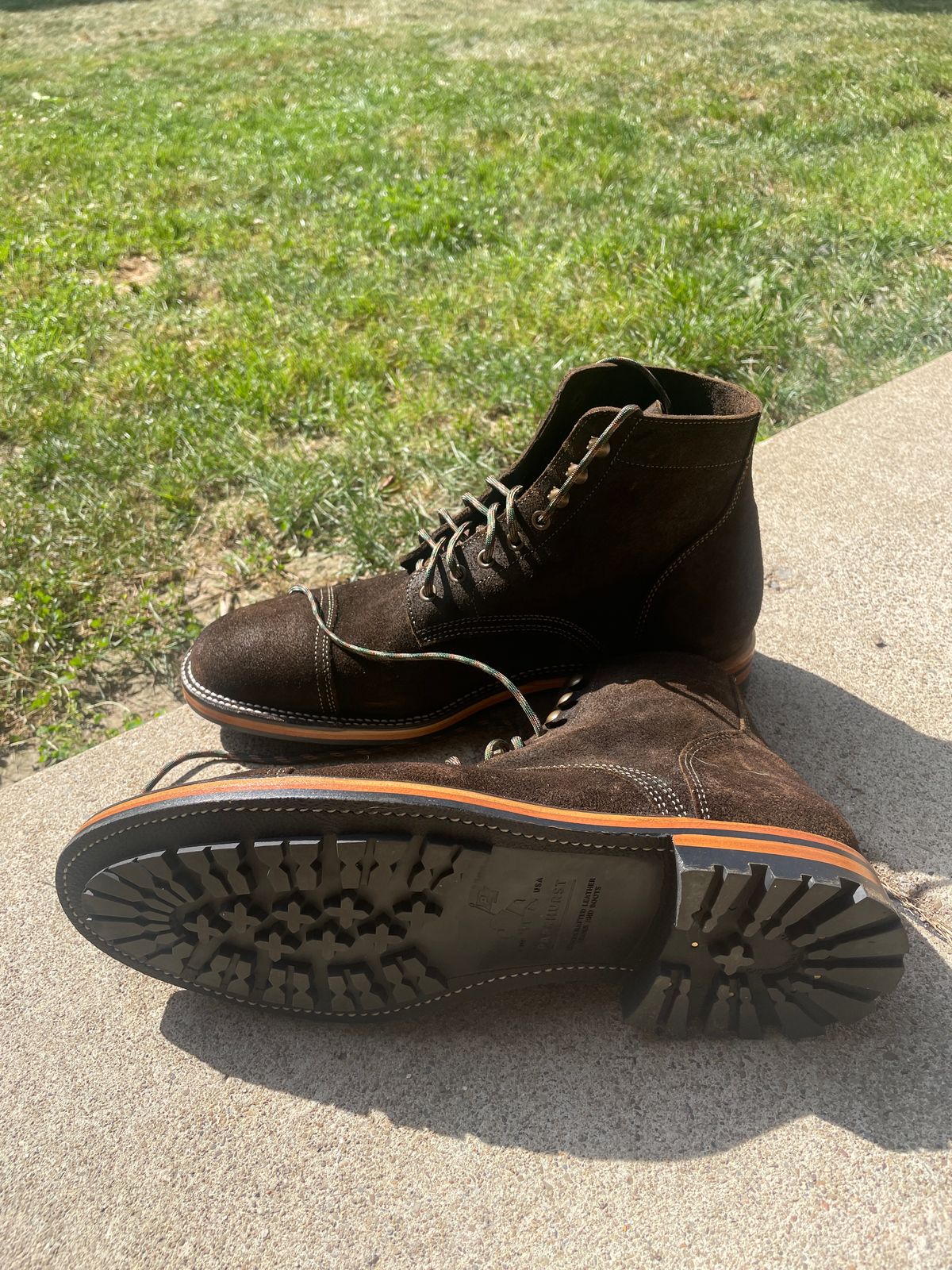Photo by kablamb11 on August 4, 2025 of the Parkhurst The Richmond in C.F Stead Dark Olive Waxed Roughout.