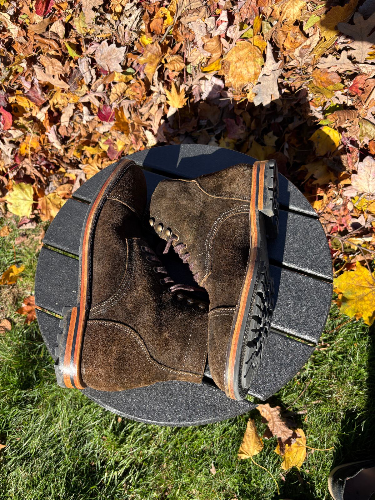 Photo by kablamb11 on November 4, 2025 of the Parkhurst The Richmond in C.F Stead Dark Olive Waxed Roughout.