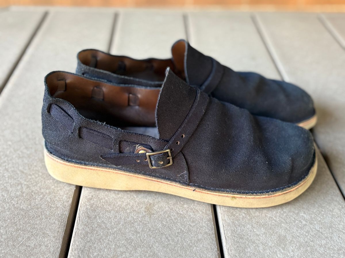 Photo by kablamb11 on October 2, 2025 of the Oak Street Bootmakers Country Loafer in Horween Natural Indigo Chromexcel Roughout.