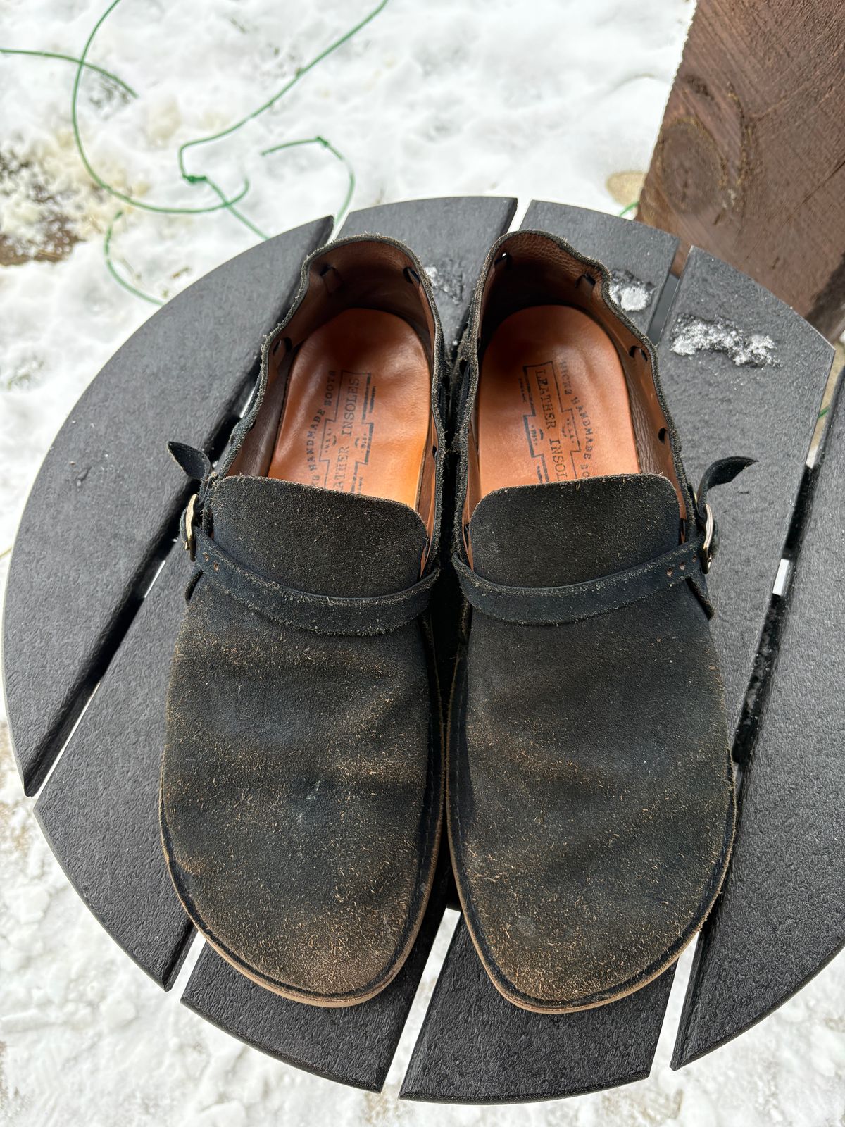 Photo by kablamb11 on January 5, 2026 of the Oak Street Bootmakers Country Loafer in Horween Natural Indigo Chromexcel Roughout.