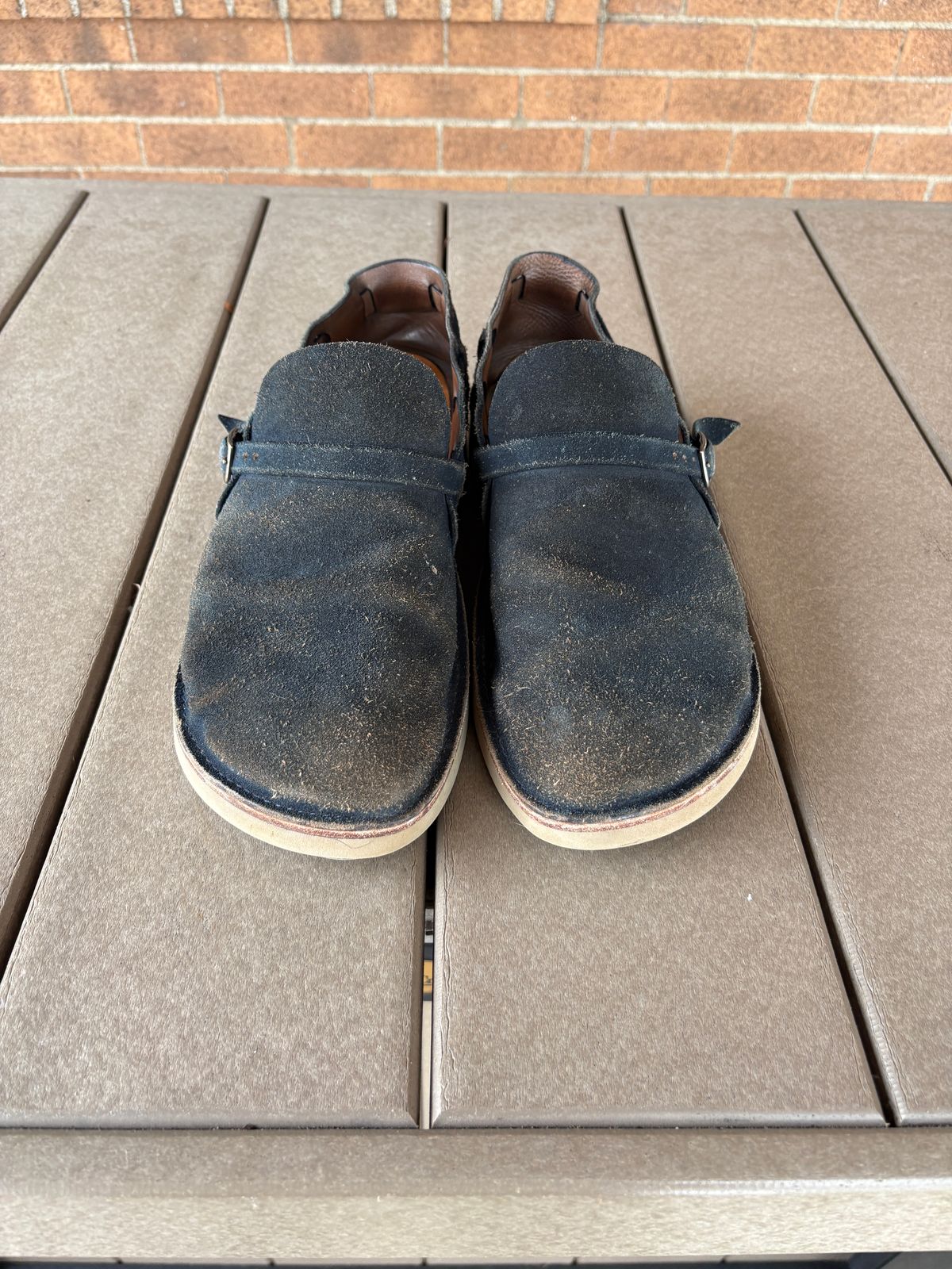 Photo by kablamb11 on February 3, 2026 of the Oak Street Bootmakers Country Loafer in Horween Natural Indigo Chromexcel Roughout.