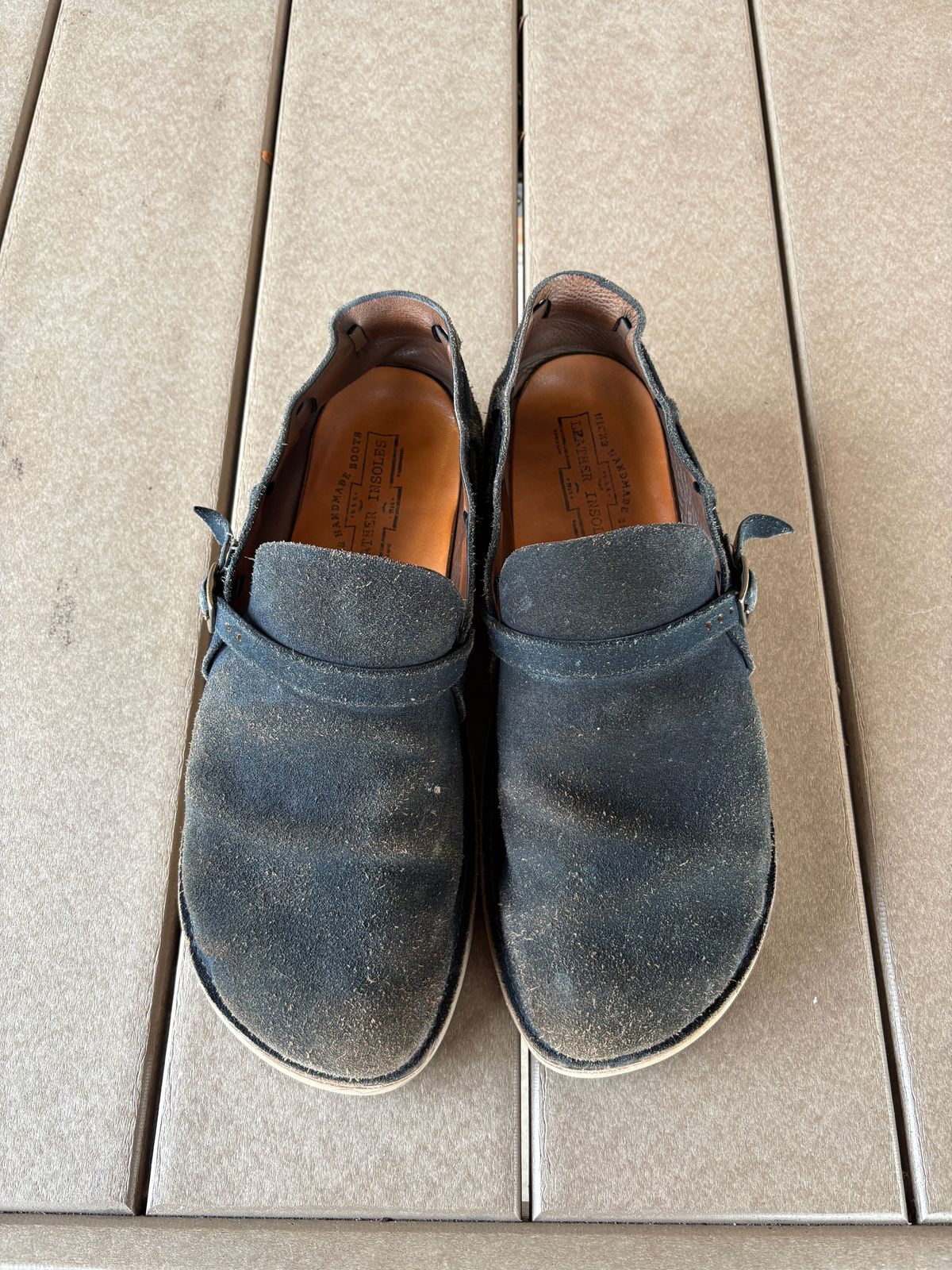 Photo by kablamb11 on February 3, 2026 of the Oak Street Bootmakers Country Loafer in Horween Natural Indigo Chromexcel Roughout.