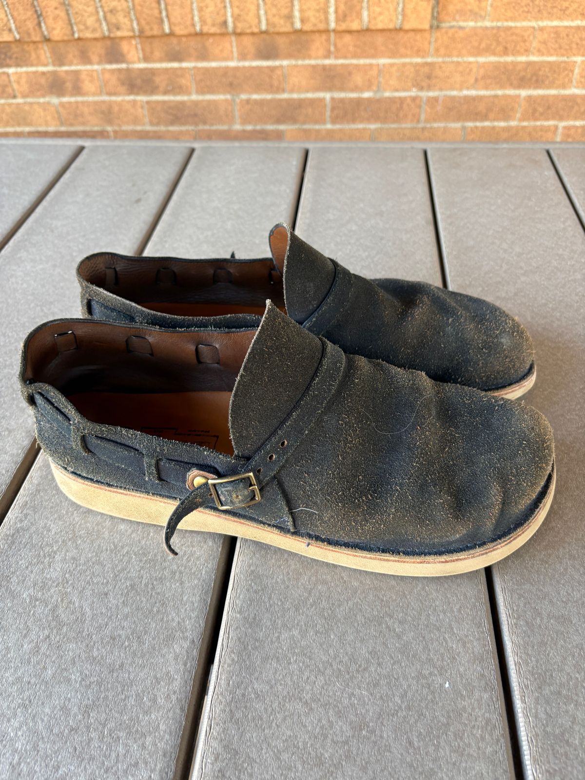 Photo by kablamb11 on March 1, 2026 of the Oak Street Bootmakers Country Loafer in Horween Natural Indigo Chromexcel Roughout.