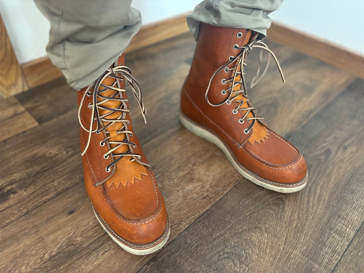 Photo by buddy1997 on February 23, 2026 of the Red Wing 8-Inch Classic Moc in S.B. Foot Oro Legacy.