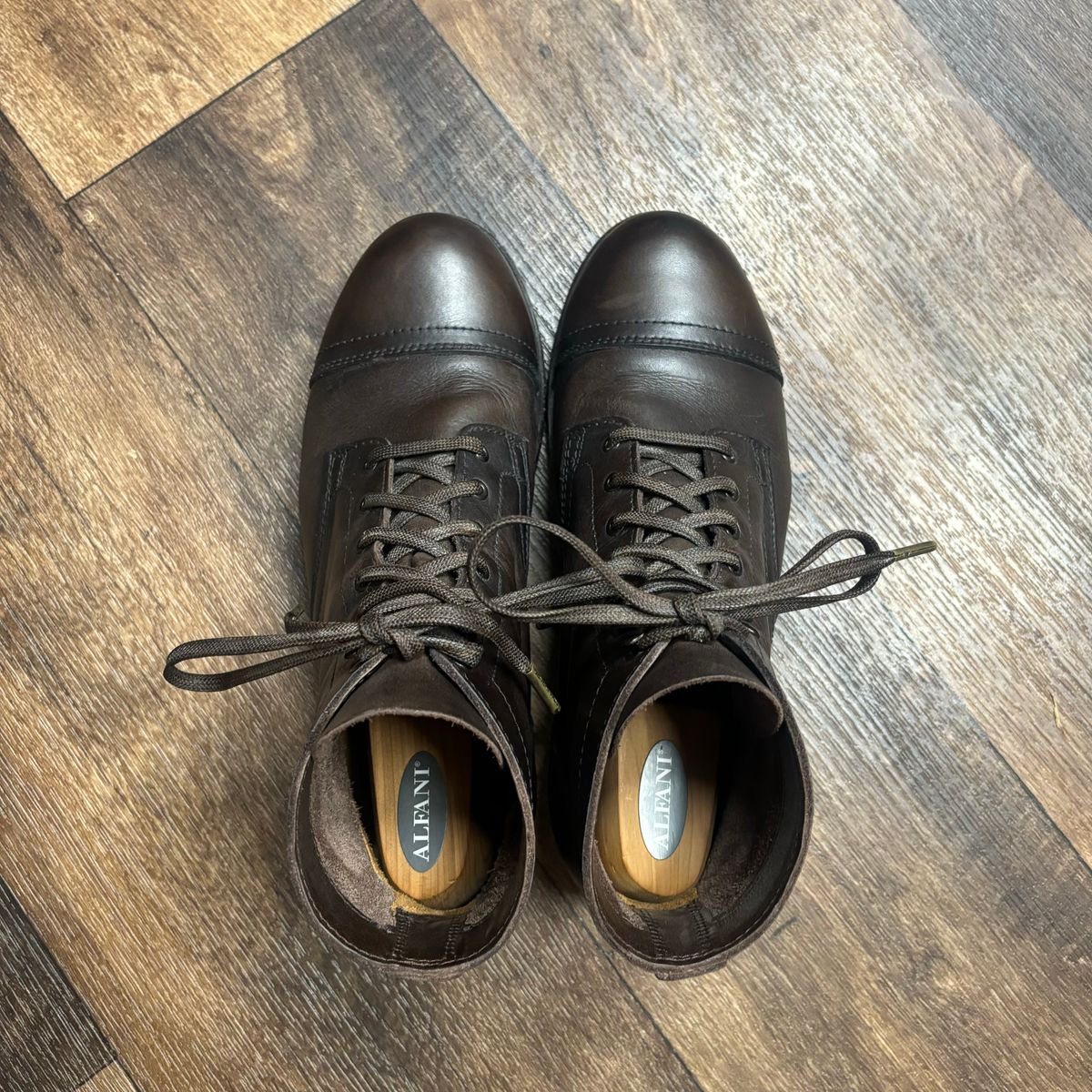 Photo by averagebootguy on March 4, 2026 of the Thursday Heritage Captain in Mustang.