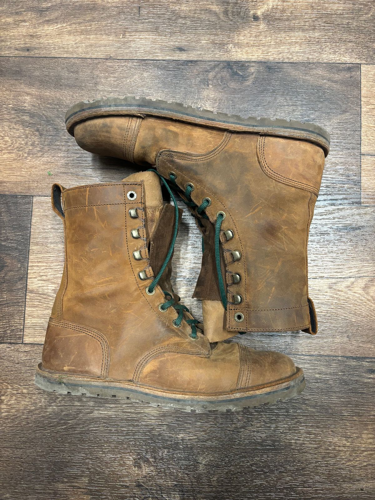 Photo by averagebootguy on April 23, 2026 of the Jim Green Barefoot African Trooper in Fudge Crazy Horse.