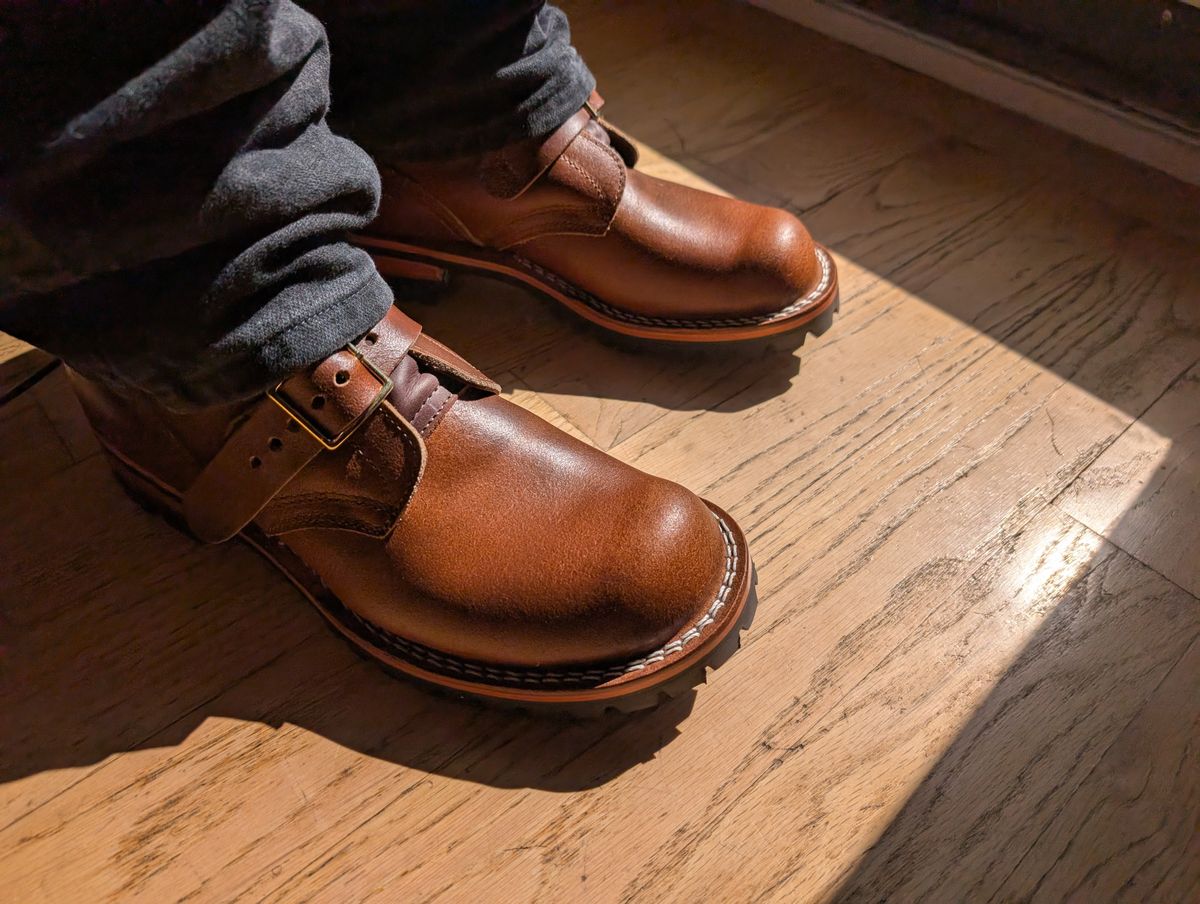 Photo by alkemest on September 13, 2025 of the Nicks TankerPro in Ember Waxed Flesh.