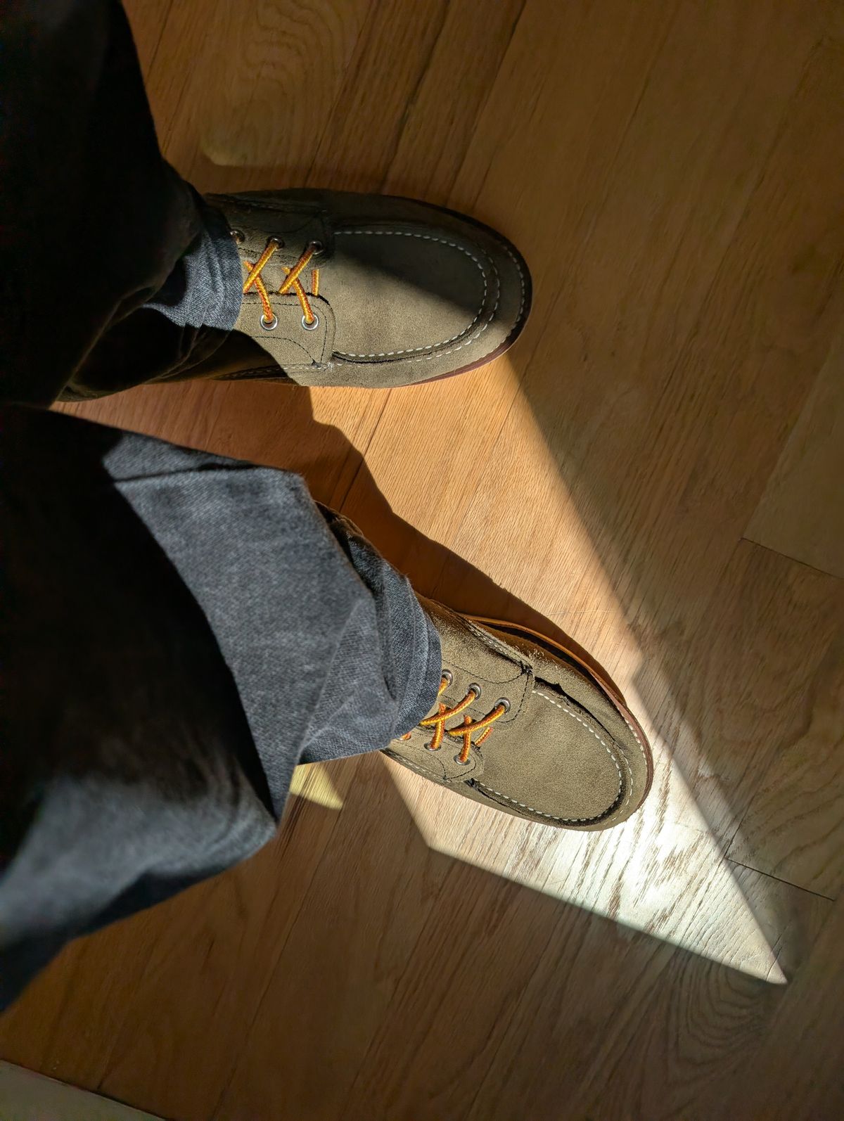 Photo by alkemest on June 17, 2026 of the Red Wing 8857 in Red Wing / S.B. Foot Loden Abilene Green Roughout.