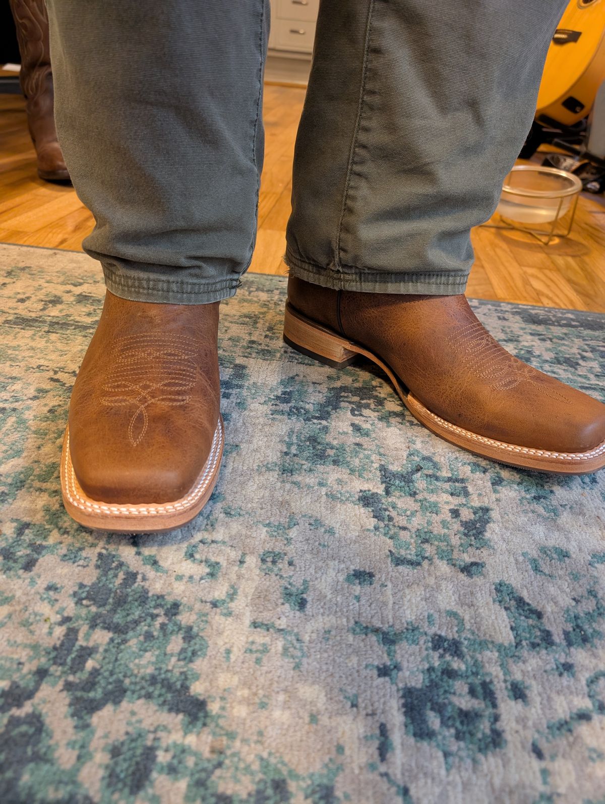 Photo by alkemest on April 29, 2025 of the Silverton Boots Ranch Boot in Honey.