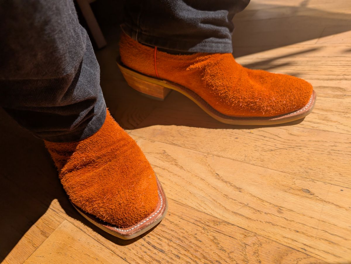 Photo by alkemest on August 22, 2025 of the Fenoglio Orange Roughout With Black Smooth Italian Uppers, Outpost Western Exclusive in Fenoglio Orange Roughout.