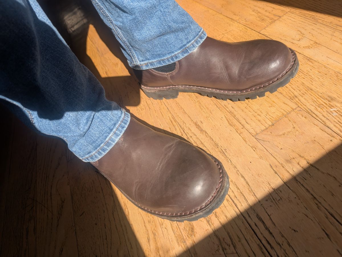 Photo by alkemest on October 14, 2025 of the Jim Green Stockman in Brown Full Grain.