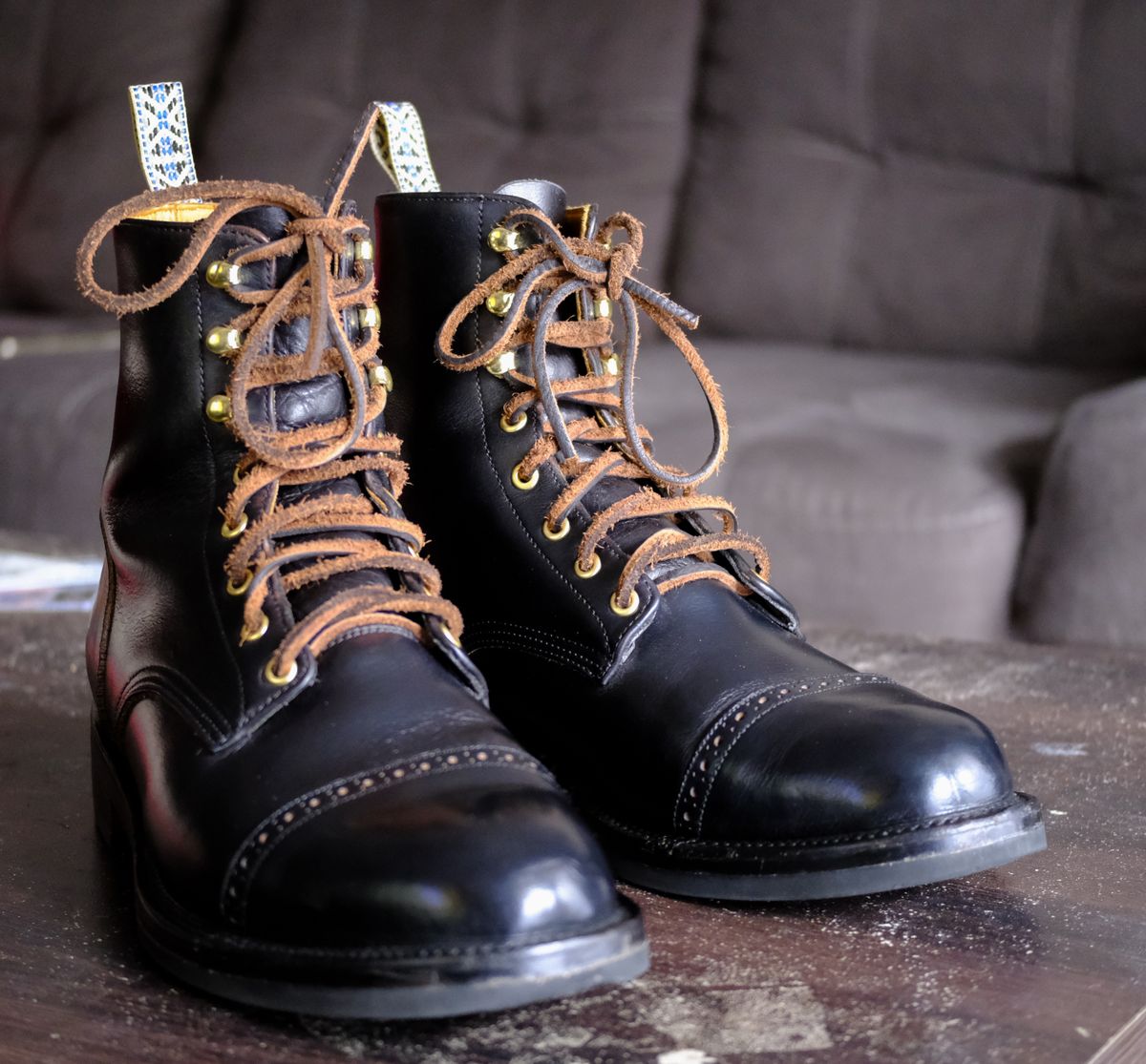 Photo by sprite on February 8, 2026 of the Unmarked DB Hunter Cap Toe in Horween Black Chromexcel.