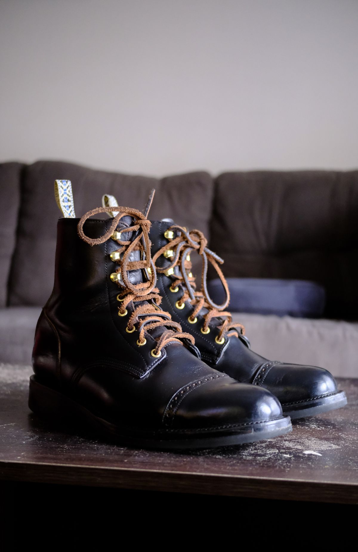Photo by sprite on February 8, 2026 of the Unmarked DB Hunter Cap Toe in Horween Black Chromexcel.